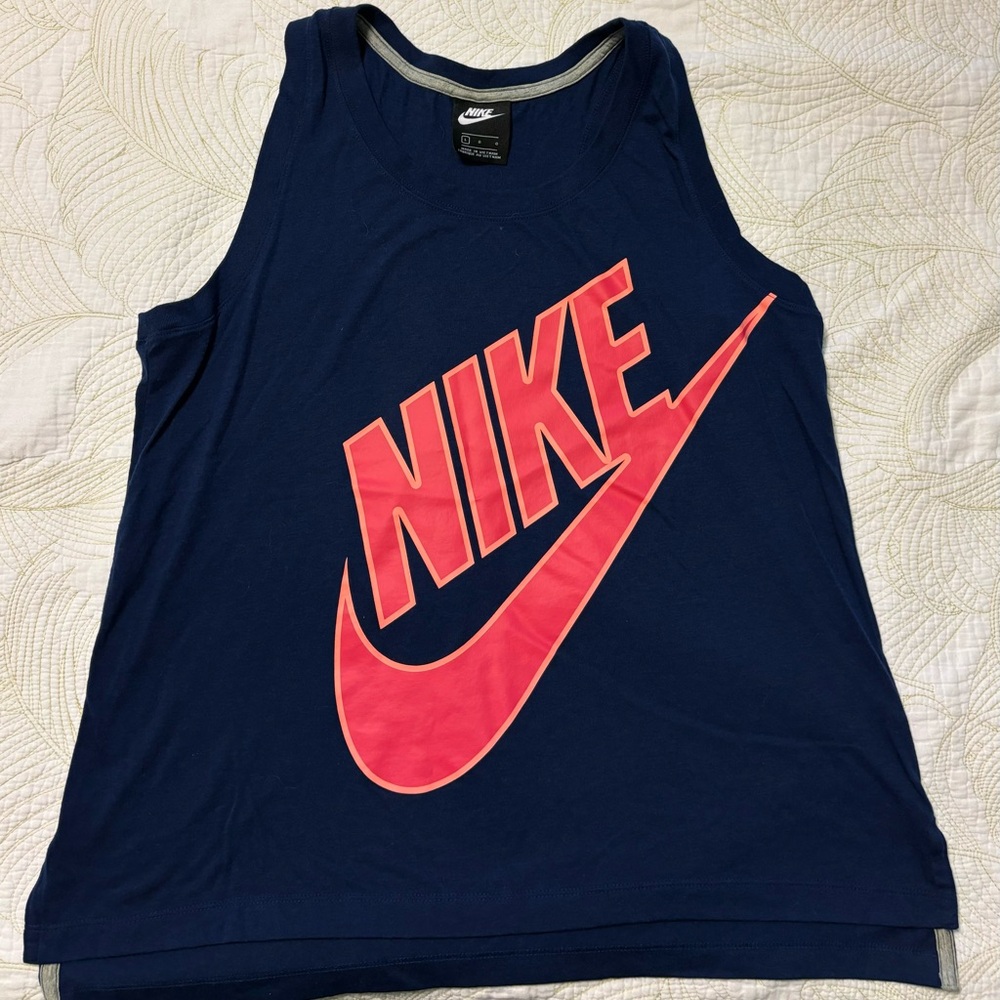 Nike tank gym workout